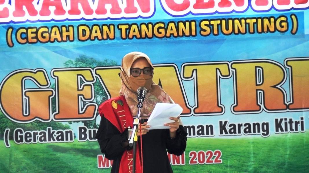 Wakil Bupati Kediri Dewi Maria Ulfa Saat Memberikan Sambutan di Acara Geyatri PKH Kabupaten Kediri